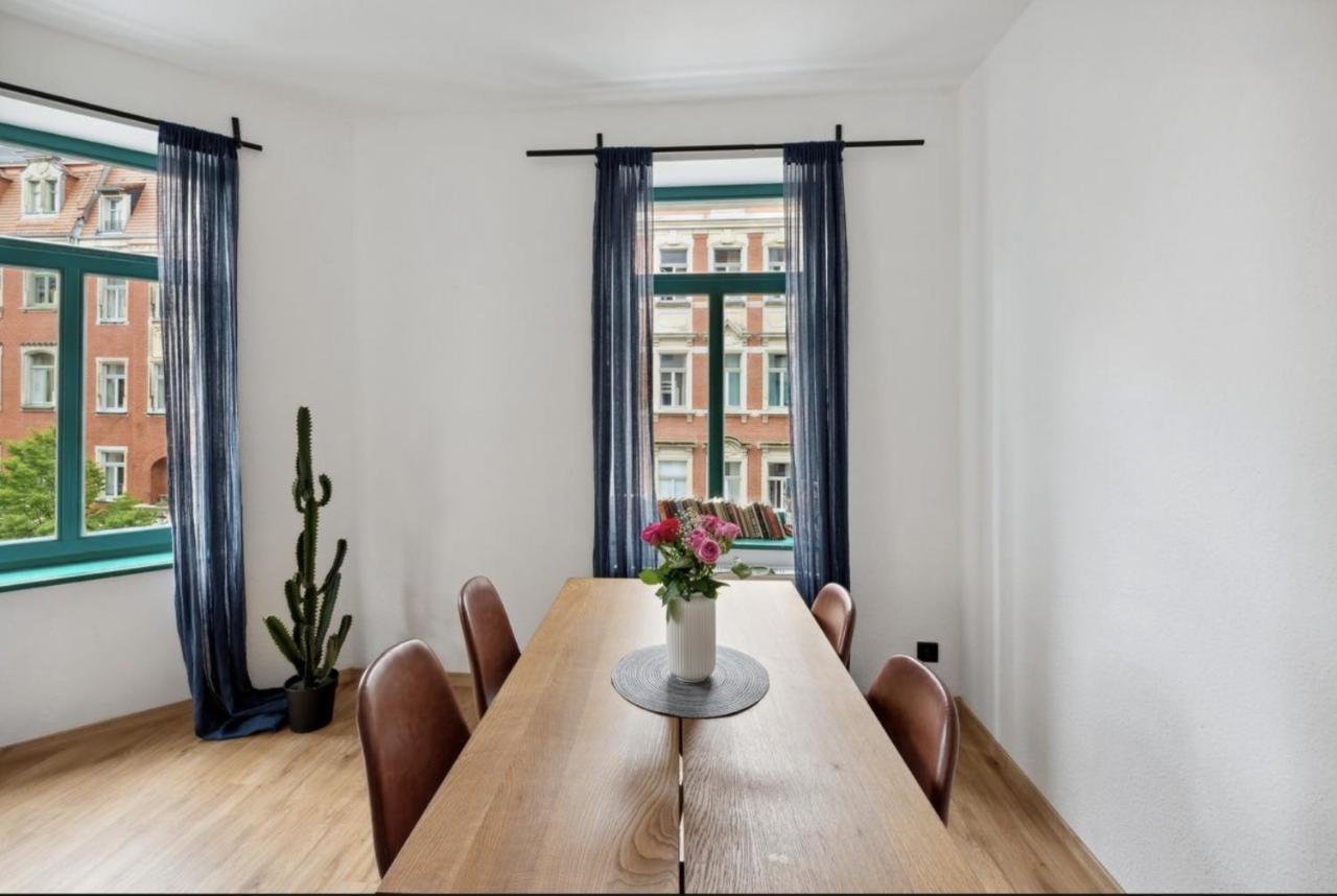 B Our Guest At New Vintage Chic Apartment Dresden Exteriör bild